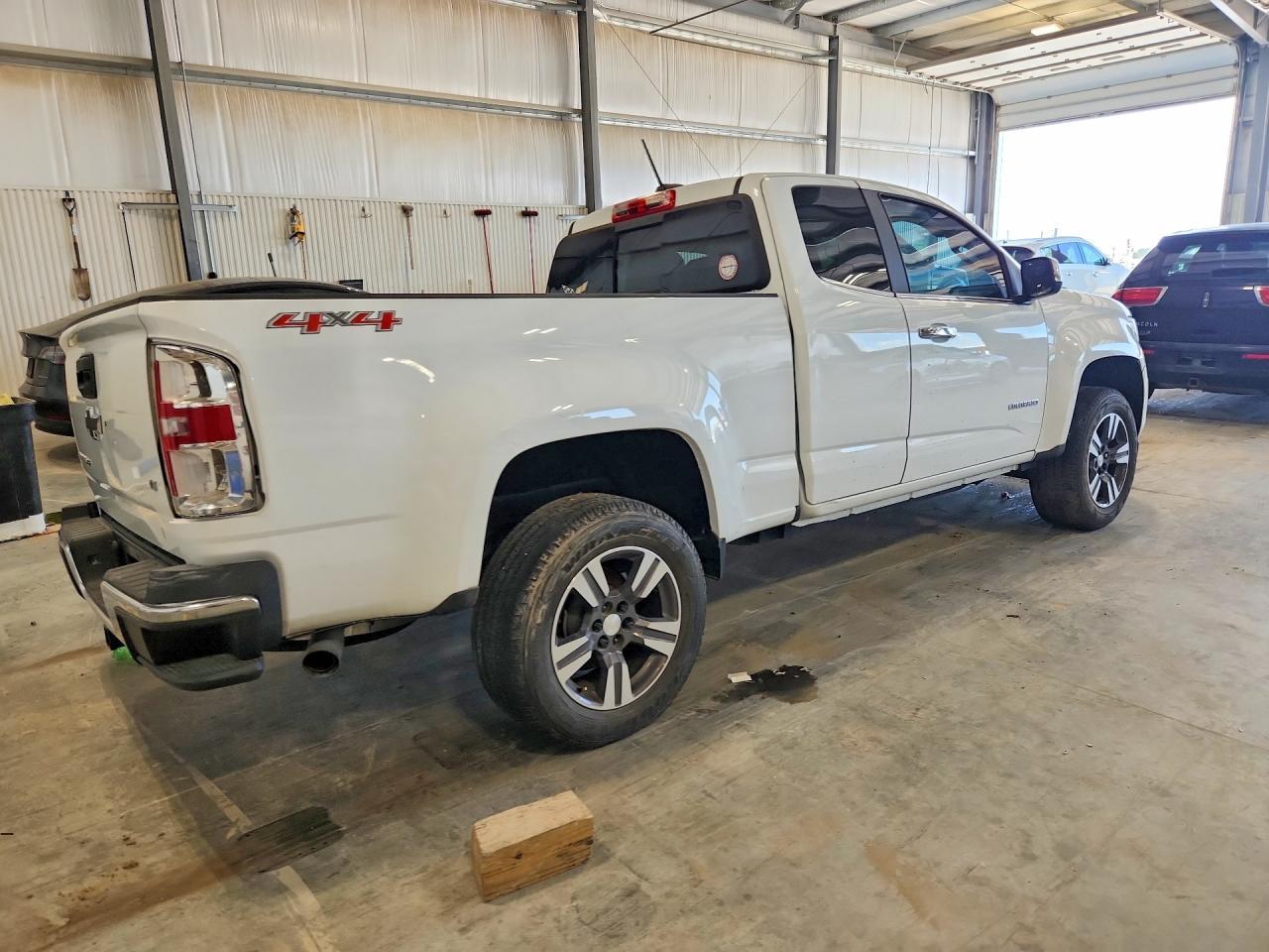 2016 Chevrolet Colorado Lt - Фото 3