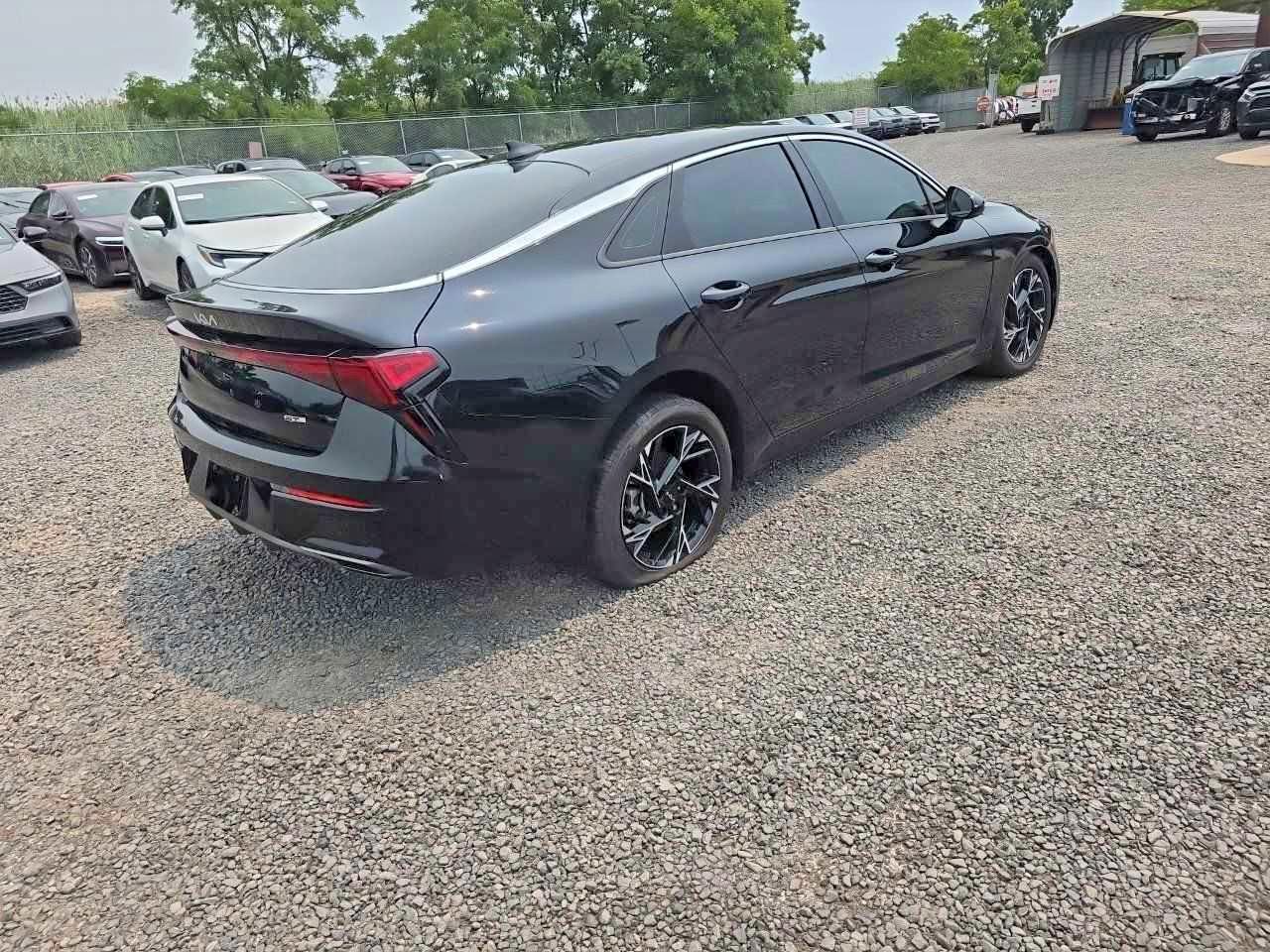 2025 Kia K5 Gt Line - Image 4