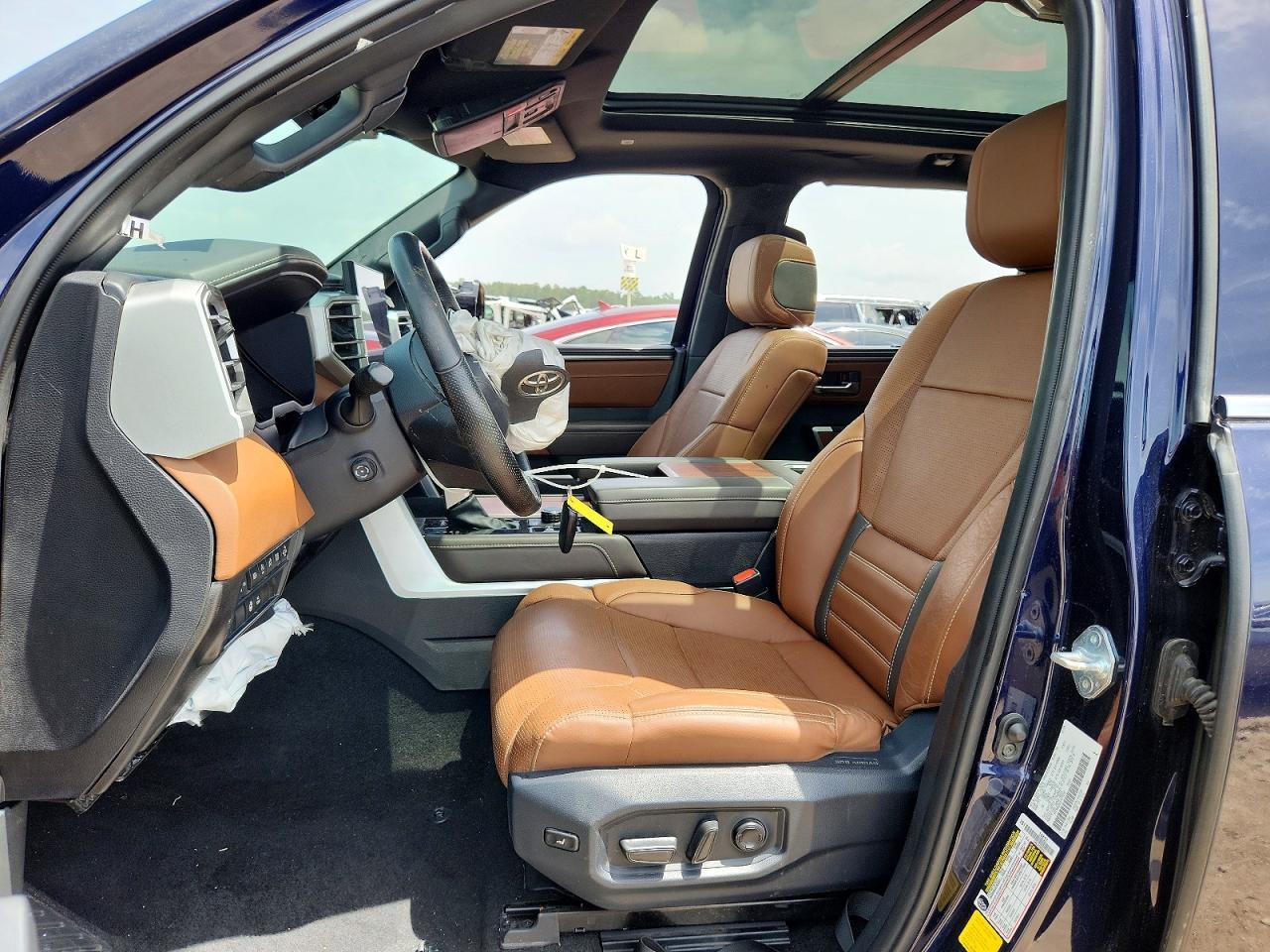 2025 Toyota Tundra 1794 Edition - Image 7