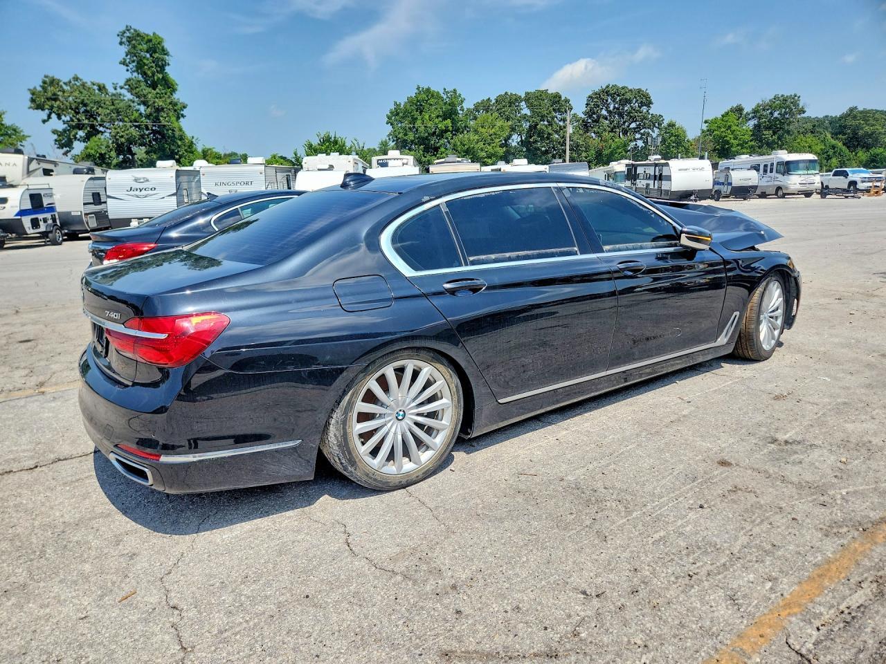2018 BMW 740 I - Фото 3