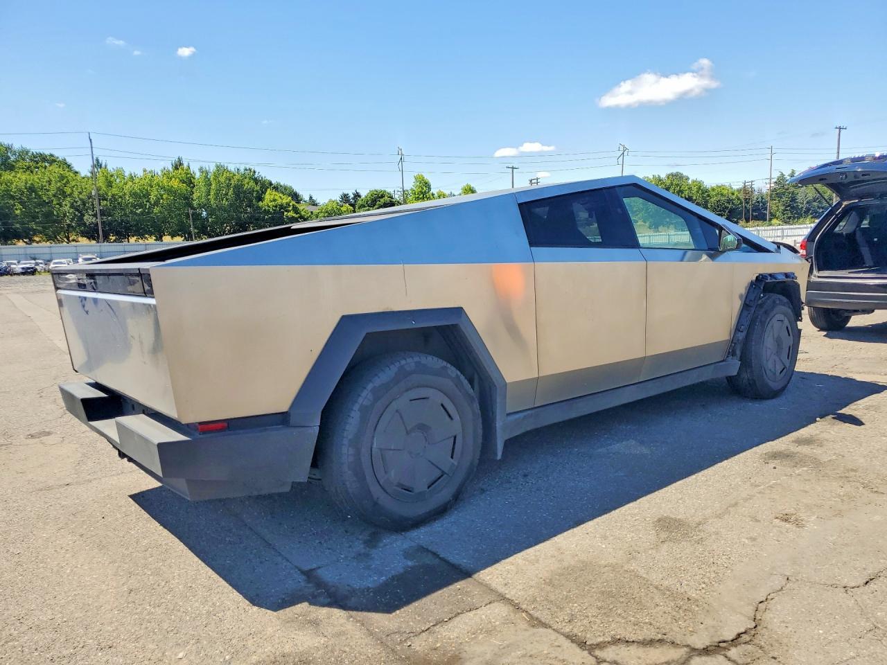 2025 Tesla Cybertruck - Image 3