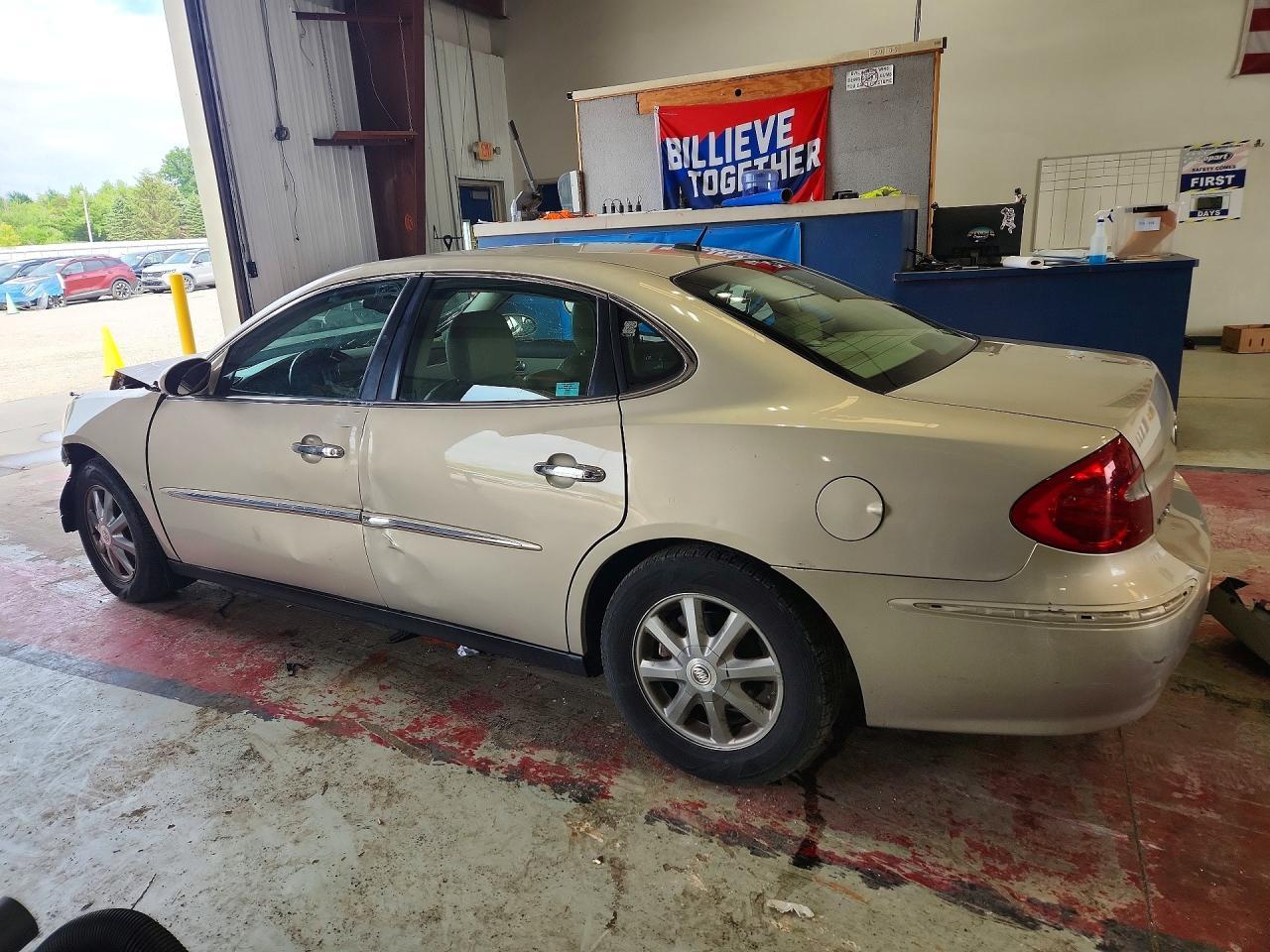 2009 Buick Lacrosse Cx - Image 2