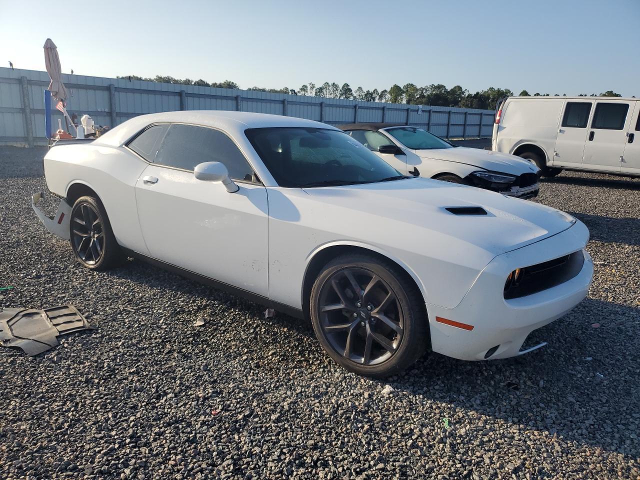 2023 Dodge Challenger Sxt - Фото 4