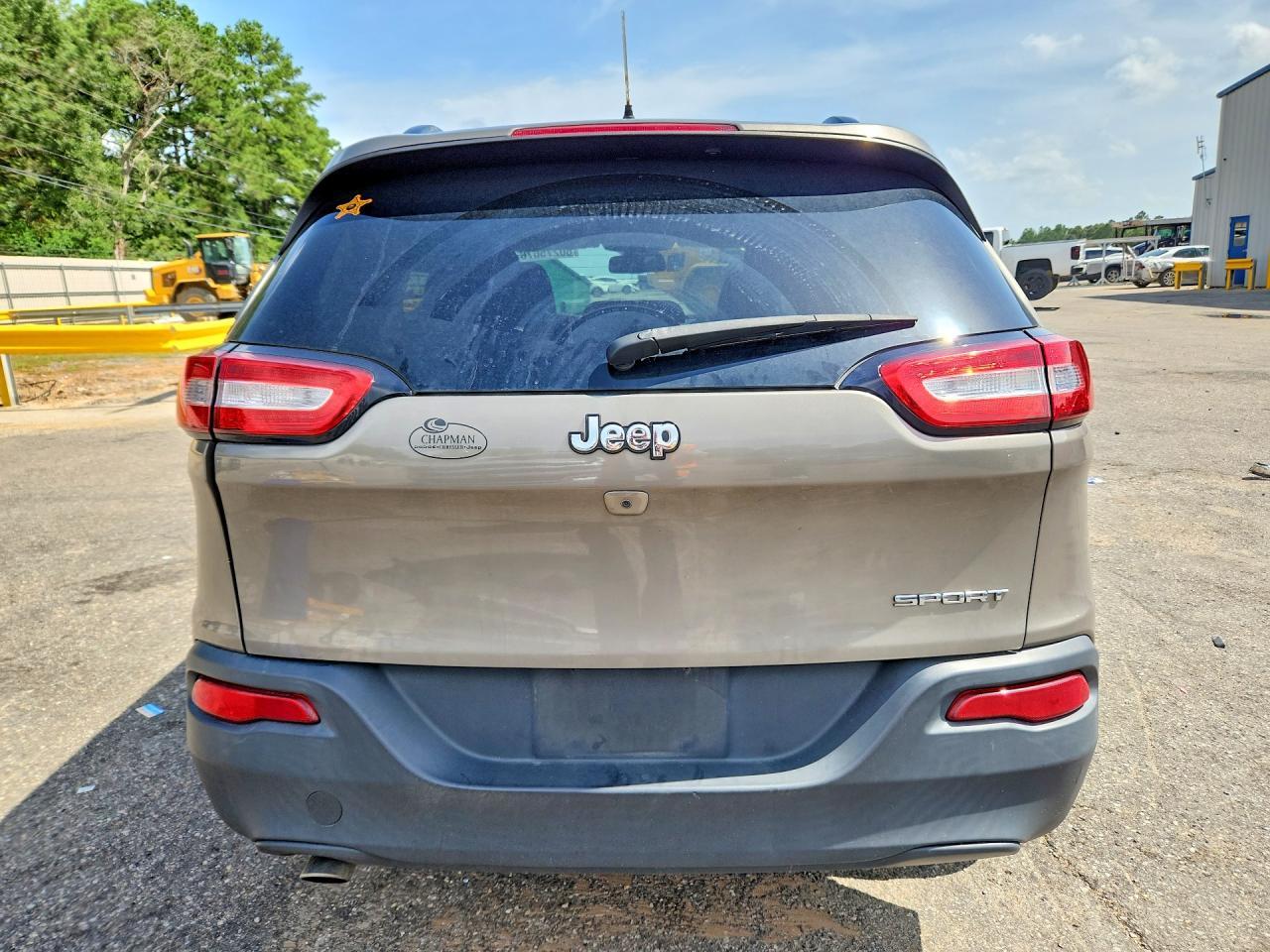 2016 Jeep Cherokee Sport - Image 6