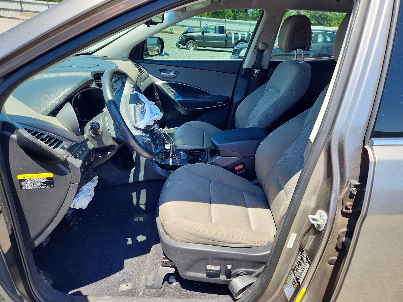 2014 Hyundai Santa Fe Sport 2.4L - Image 7