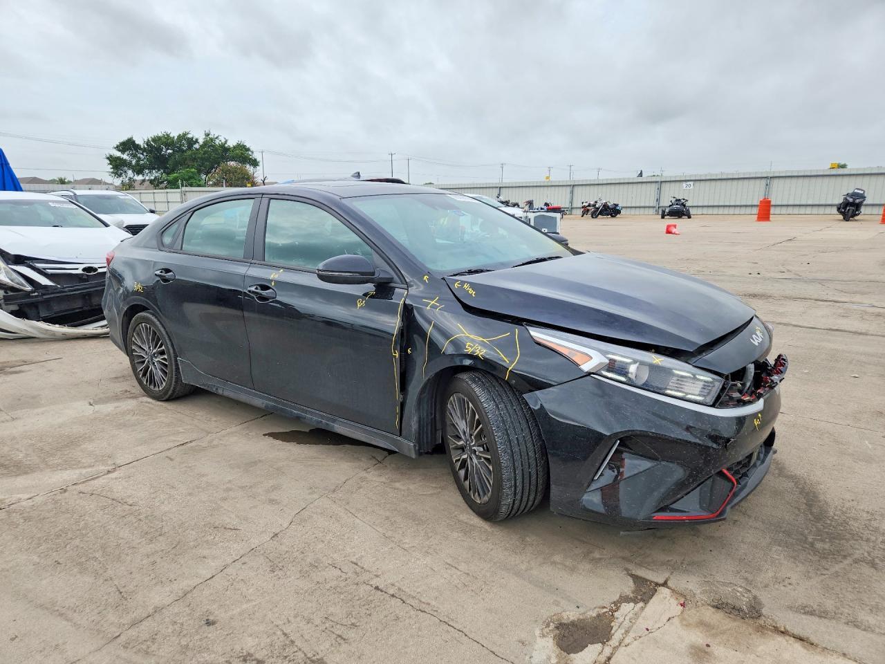 2024 Kia Forte Gt Line - Image 4