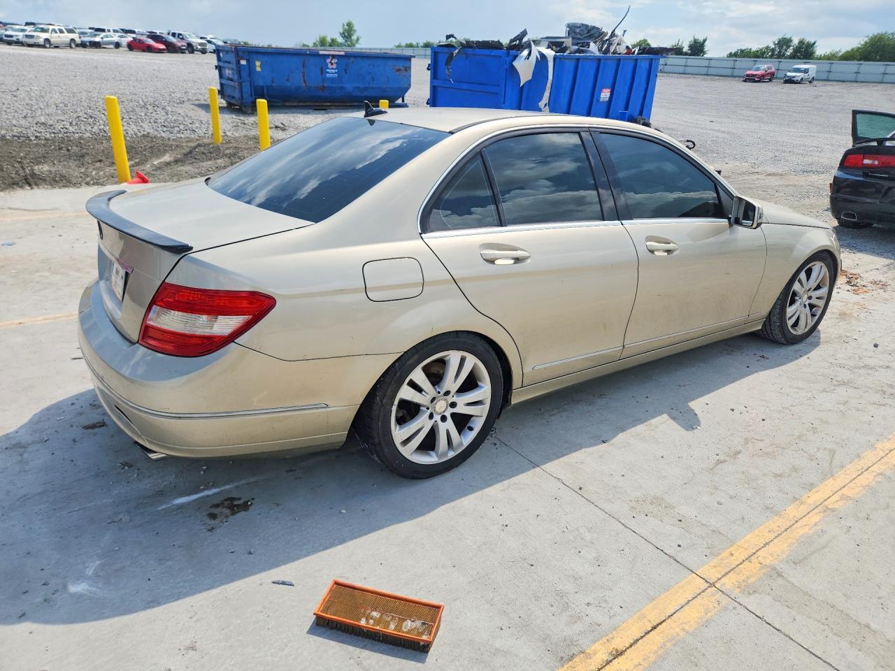 2011 Mercedes-Benz C 300 - Фото 3
