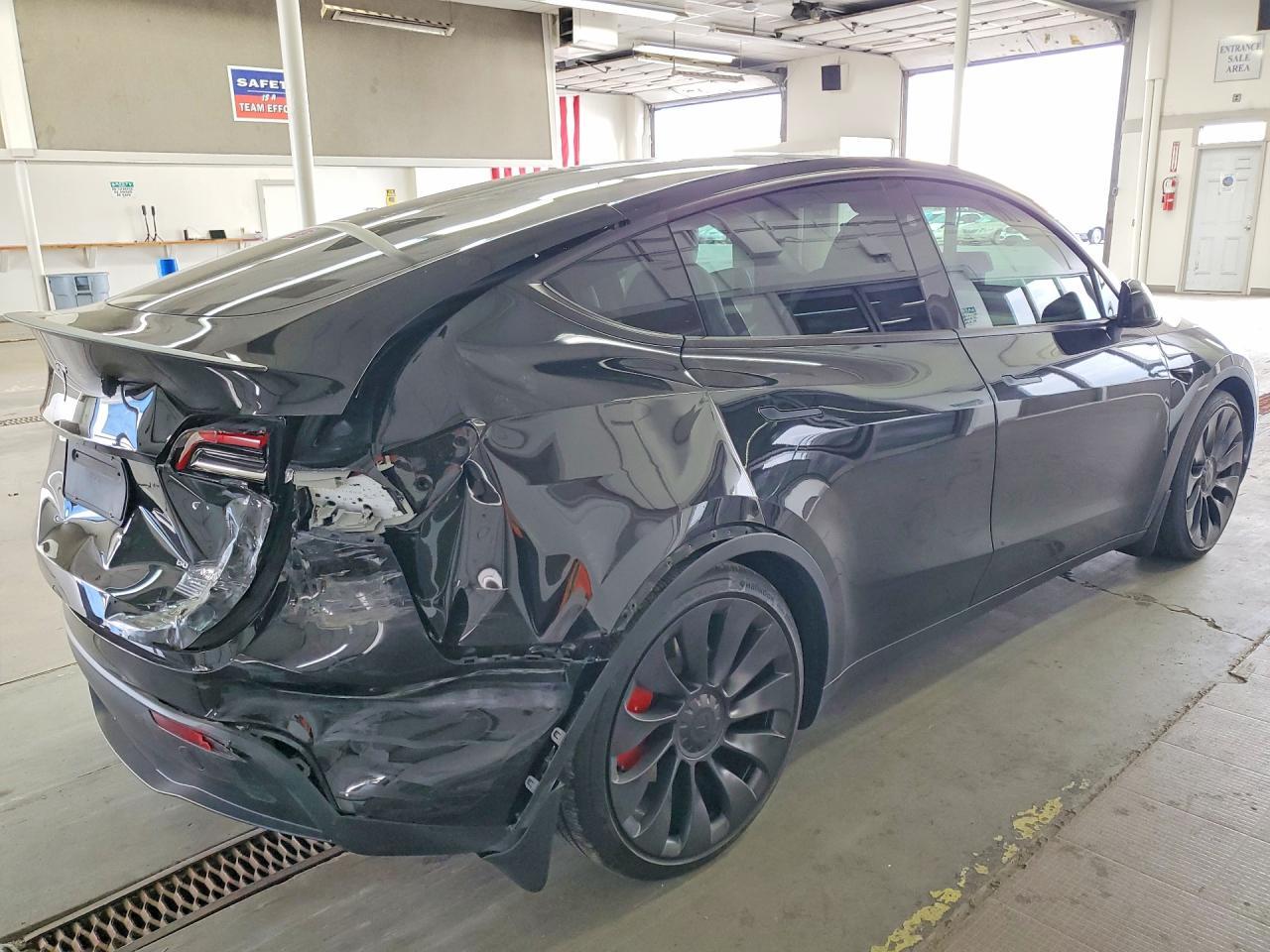 2024 Tesla Model Y - Image 3