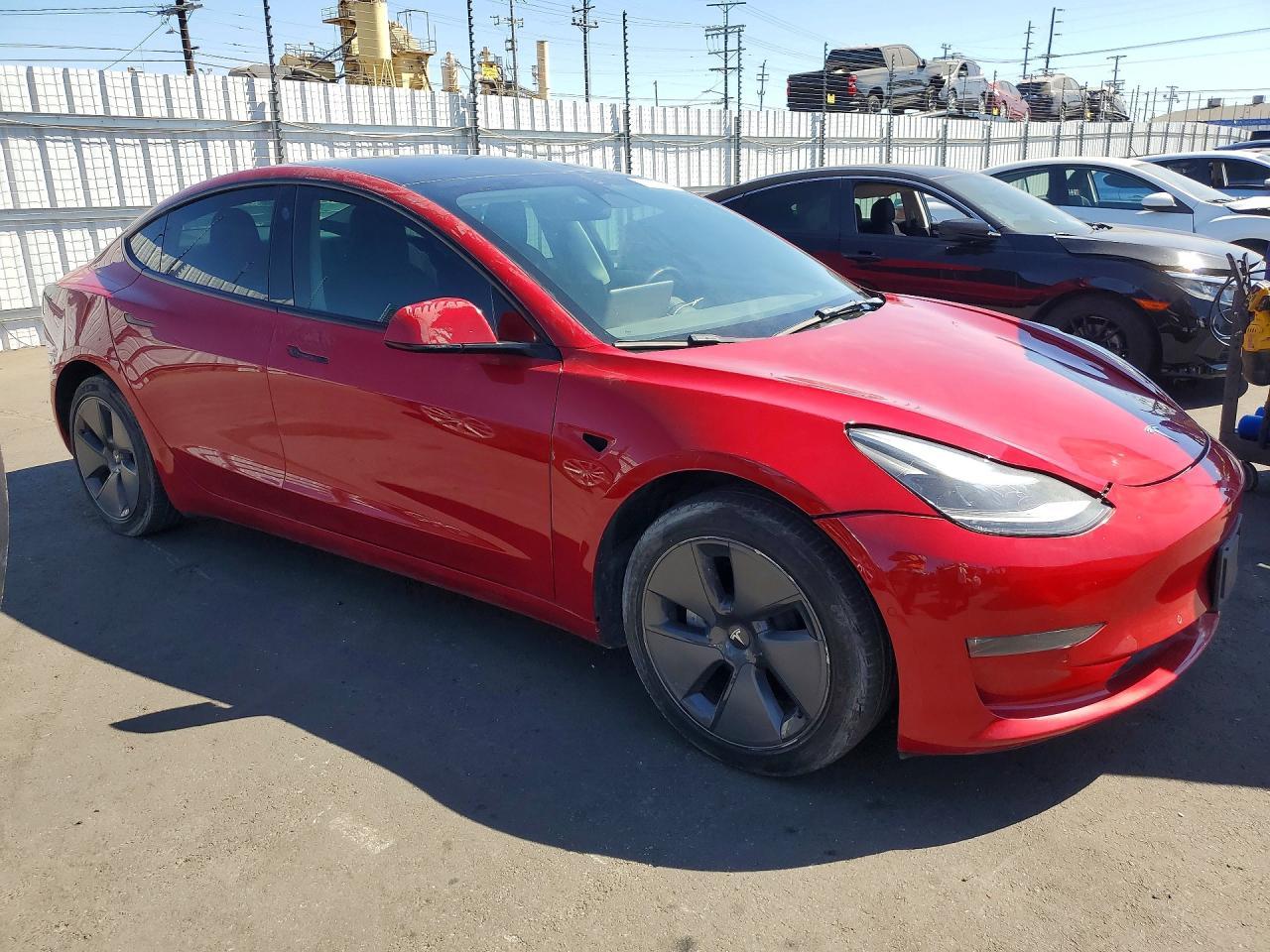 2022 Tesla Model 3 - Image 4