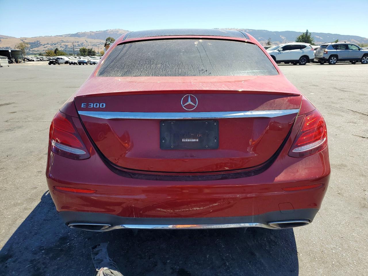 2017 Mercedes-Benz E 300 - Фото 6