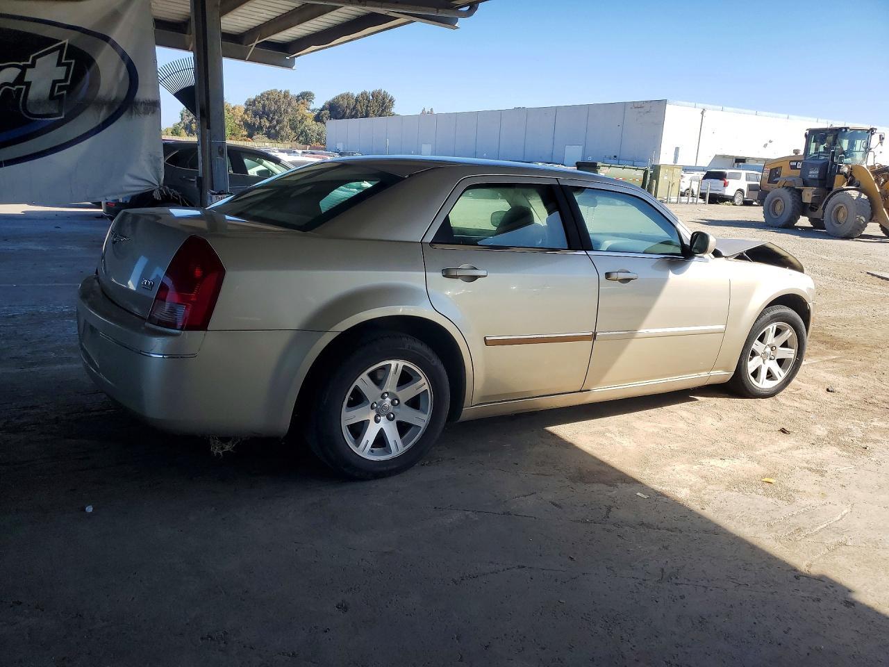 2007 Chrysler 300 Touring - Image 3