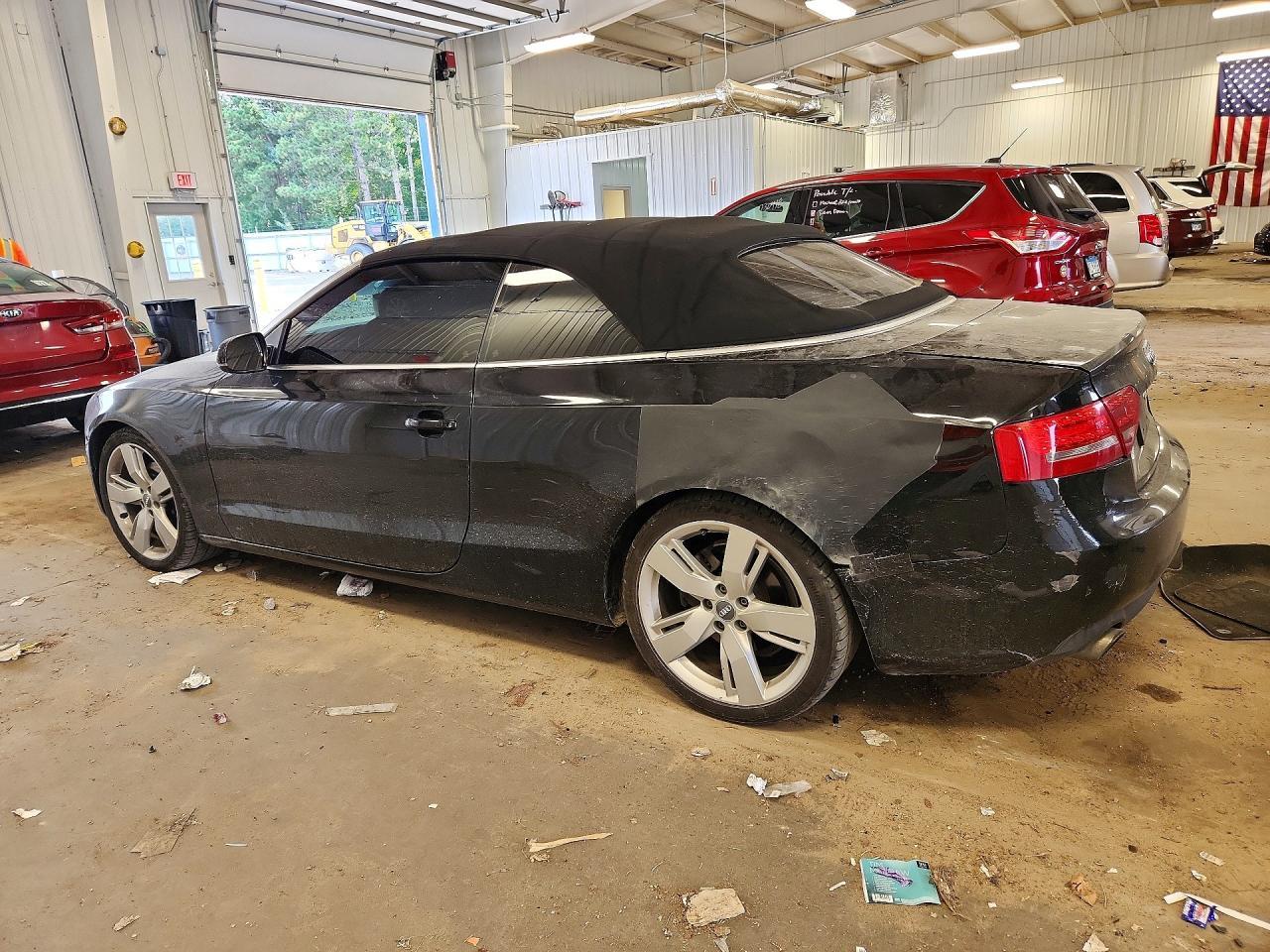2011 Audi A5 Premium Plus - Фото 2