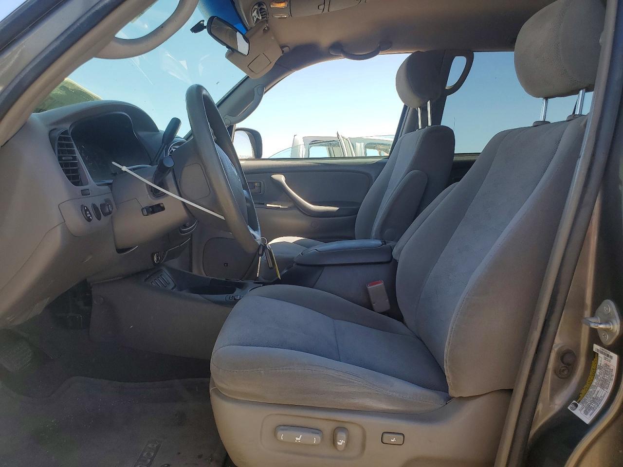 2005 Toyota Sequoia Sr5 - Фото 7