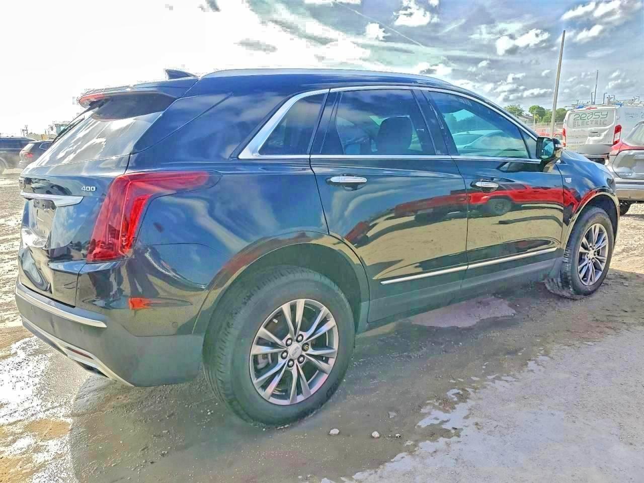 2021 Cadillac Xt5 Premium Luxury - Image 3