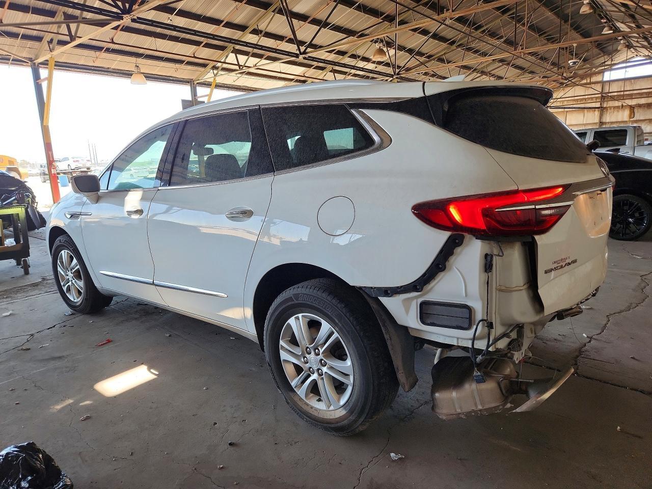 2020 Buick Enclave Essence - Image 2