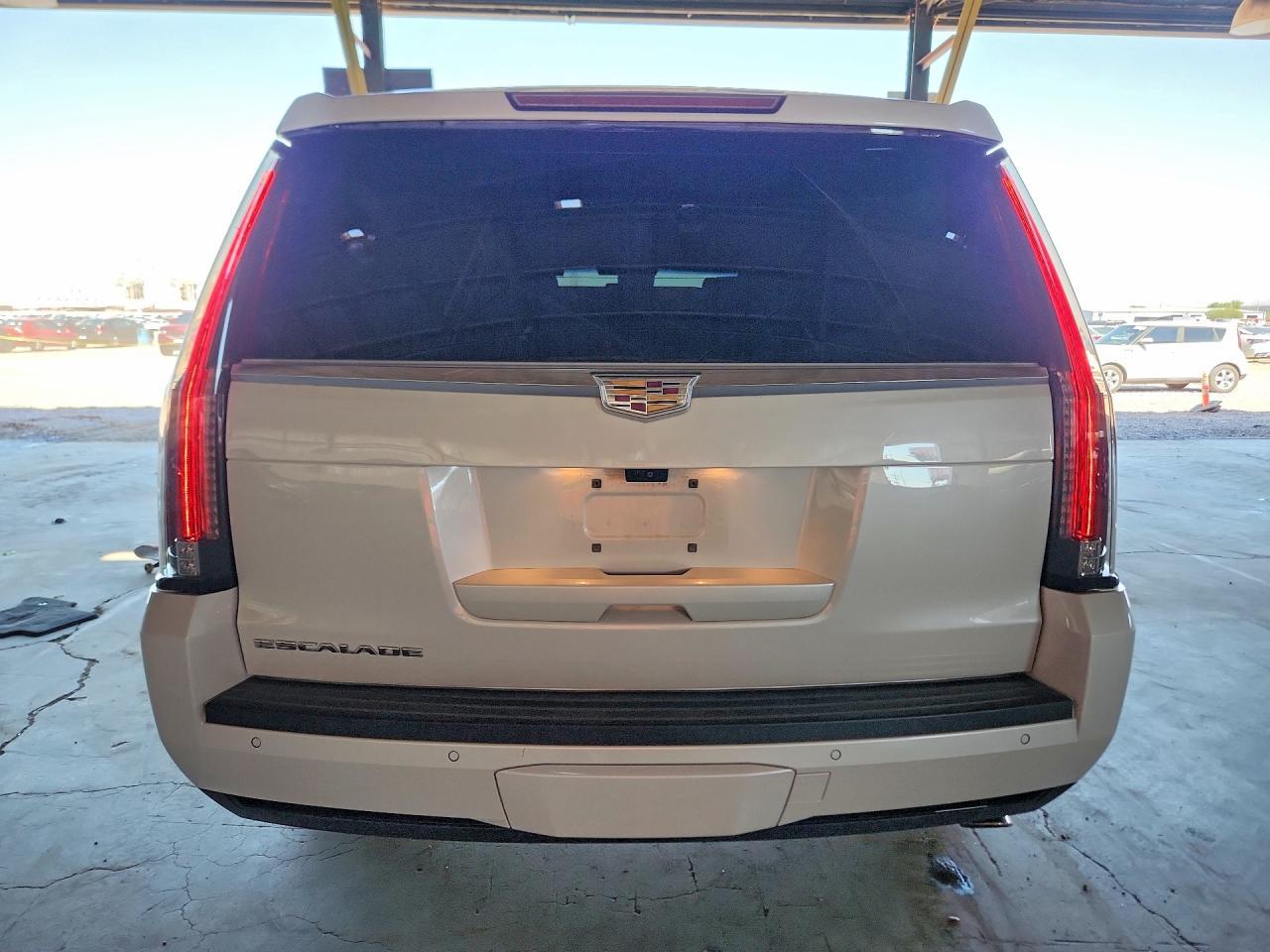 2018 Cadillac Escalade Platinum - Фото 6