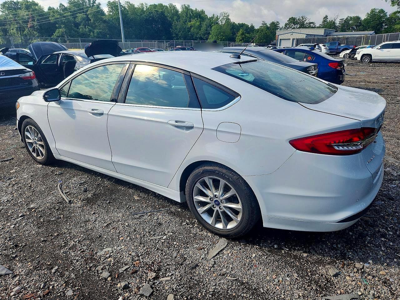 2017 Ford Fusion Se - Фото 2