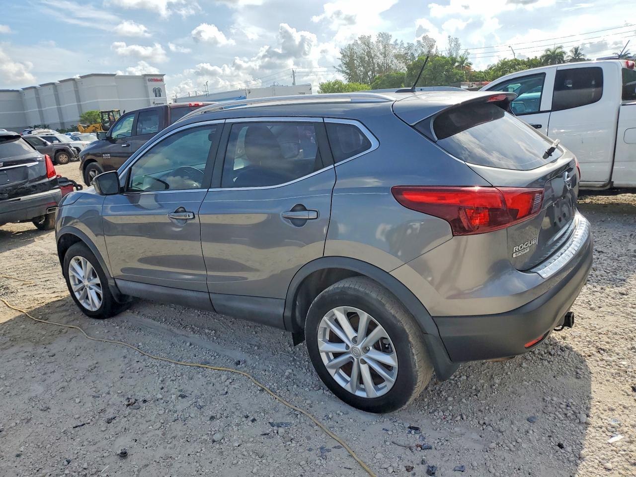 2018 Nissan Rogue Sport Sv - Фото 2