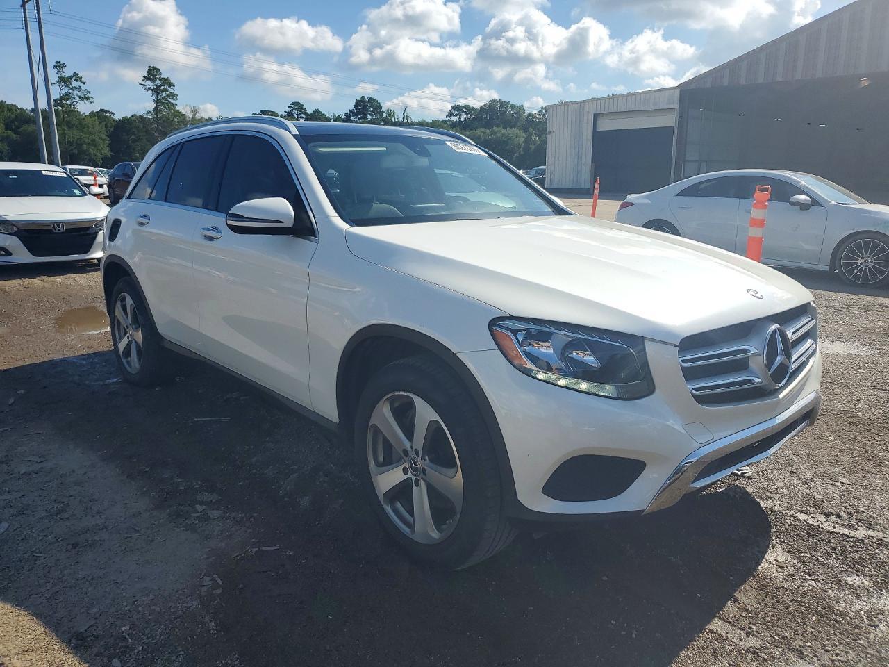 2017 Mercedes-Benz Glc 300 - Фото 4