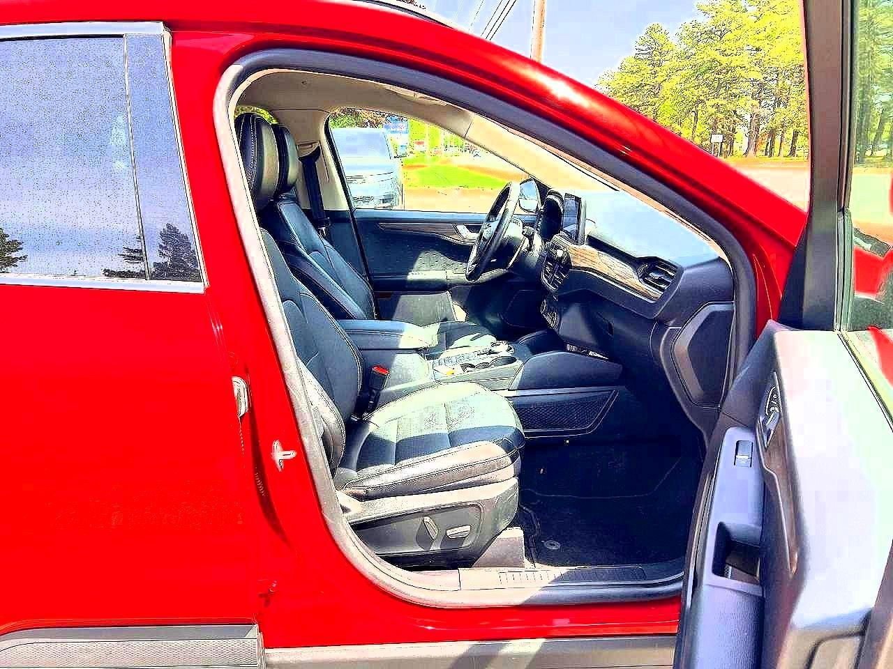 2020 Ford Escape Titanium - Фото 5