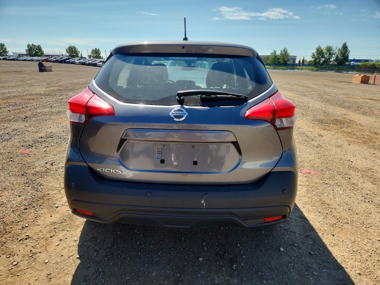 2020 Nissan Kicks S - Image 6