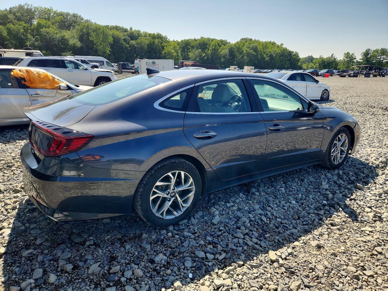 2020 Hyundai Sonata Sel - Image 3