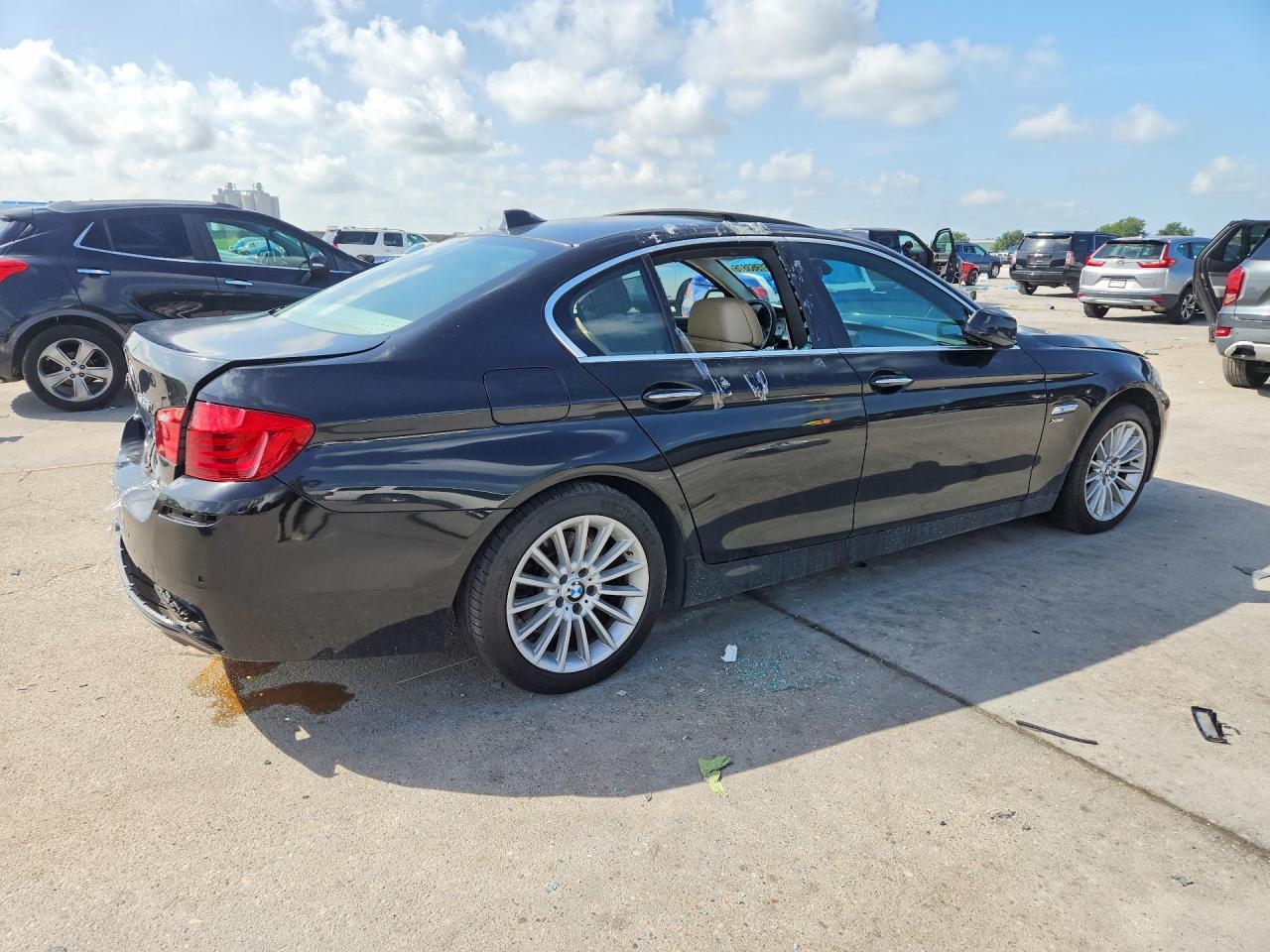 2012 BMW 535 Xi - Image 3