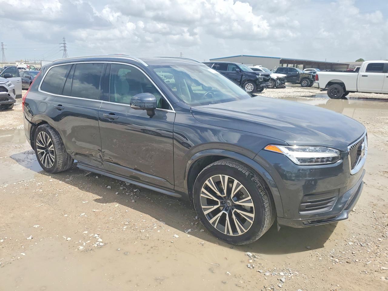 2021 Volvo Xc90 T5 Momentum - Image 4