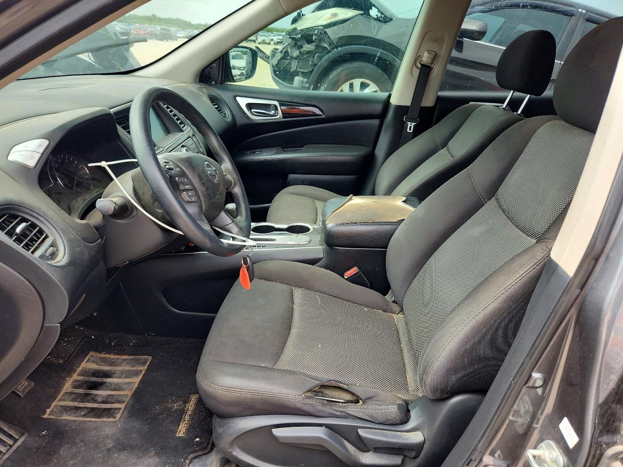 2020 Nissan Pathfinder S - Фото 7