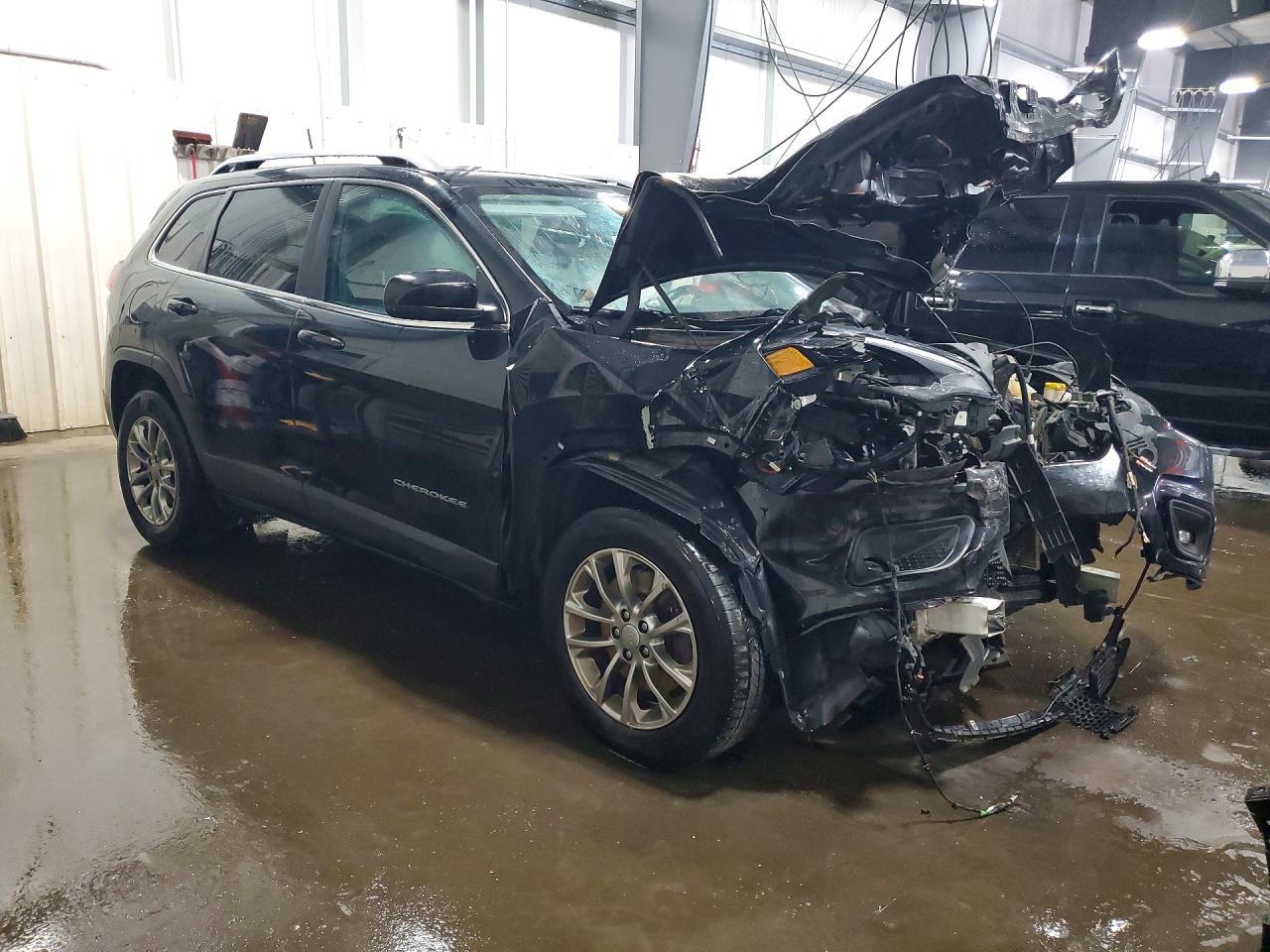 2019 Jeep Cherokee Latitude Plus - Фото 4