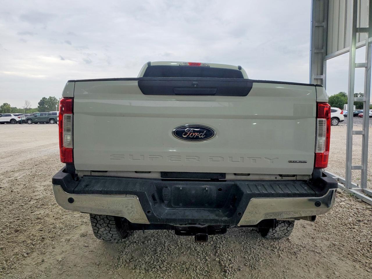 2019 Ford F250 Super Duty - Фото 6