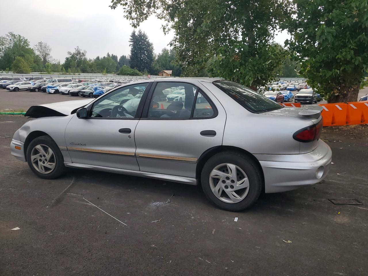 2002 Pontiac Sunfire Se - Image 2