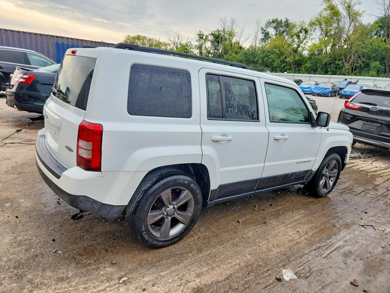 2015 Jeep Patriot Latitude - Фото 3