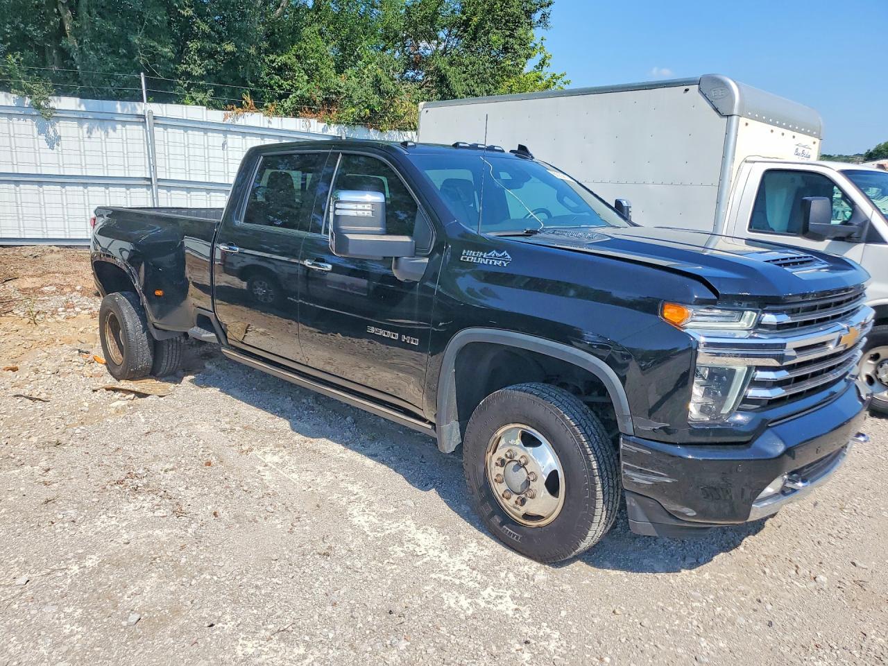 2023 Chevrolet Silverado K3500 High Country - Фото 4