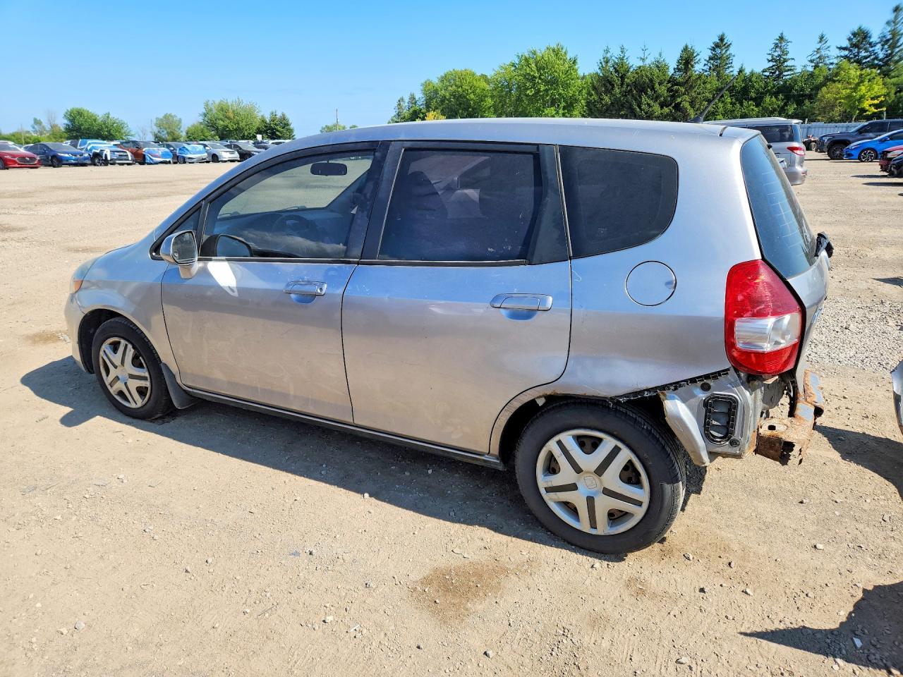 2007 Honda Fit - Image 2