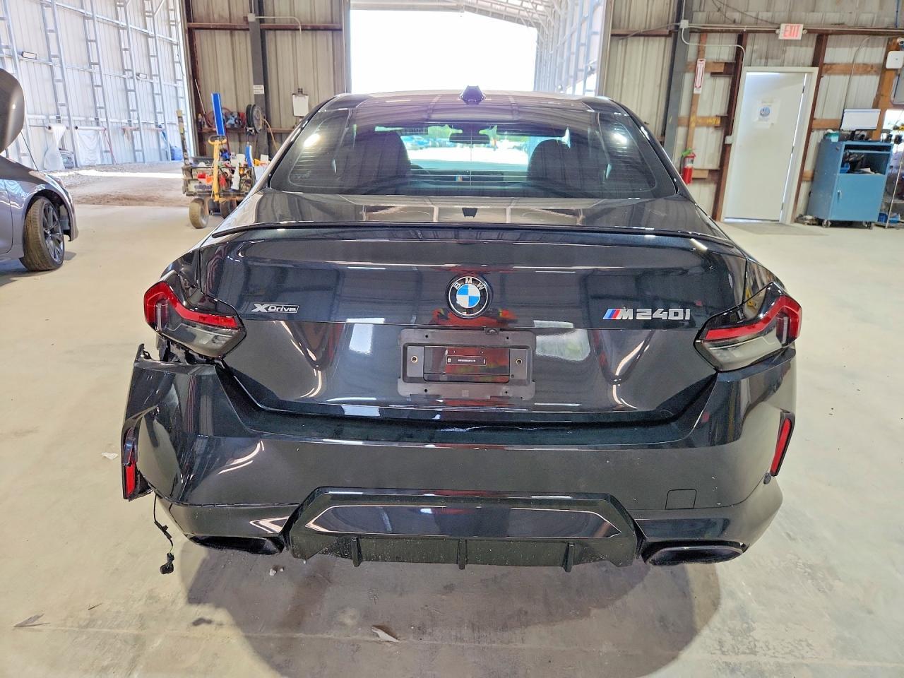 2025 BMW M240Xi - Фото 6
