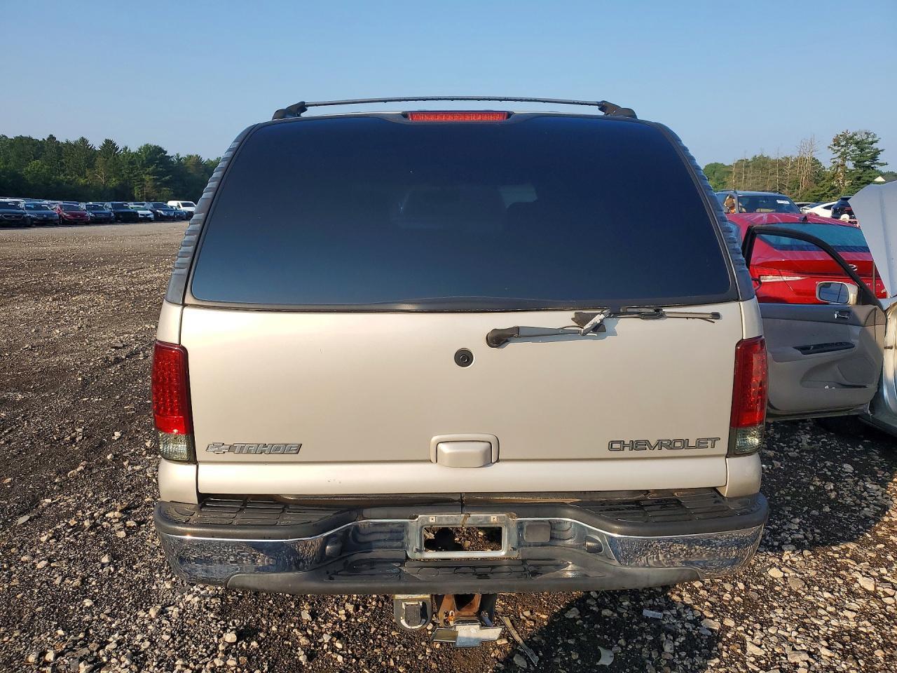 2004 Chevrolet Tahoe K1500 - Image 6