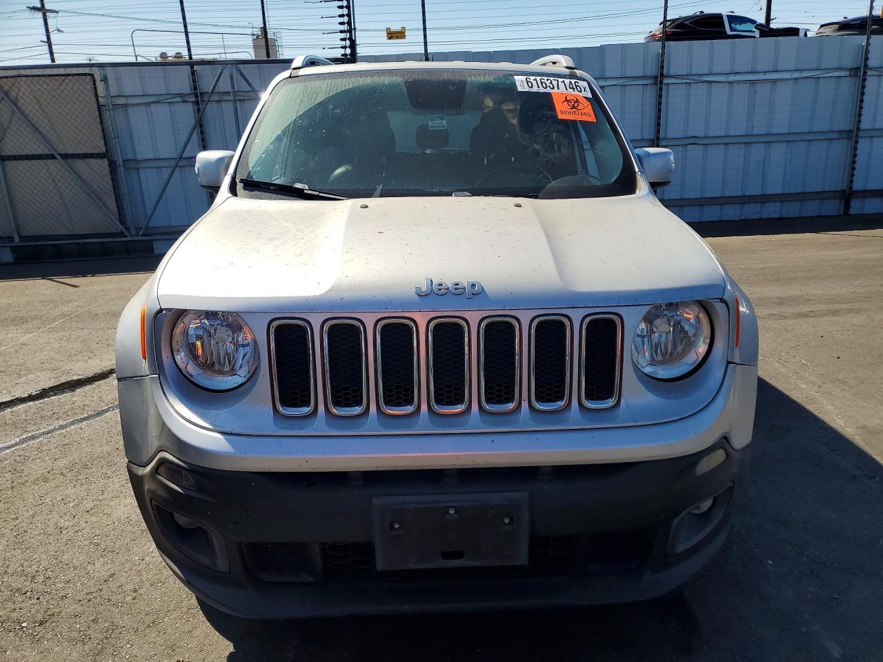 2016 Jeep Renegade Limited - Image 5