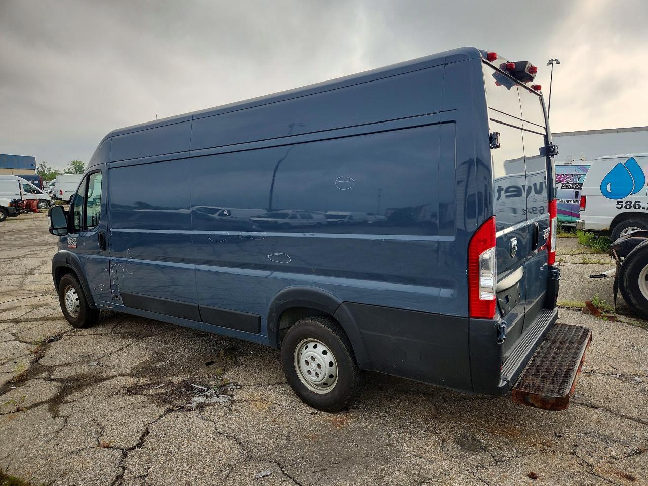 2020 Ram Promaster 3500 Delivery Van - Фото 2