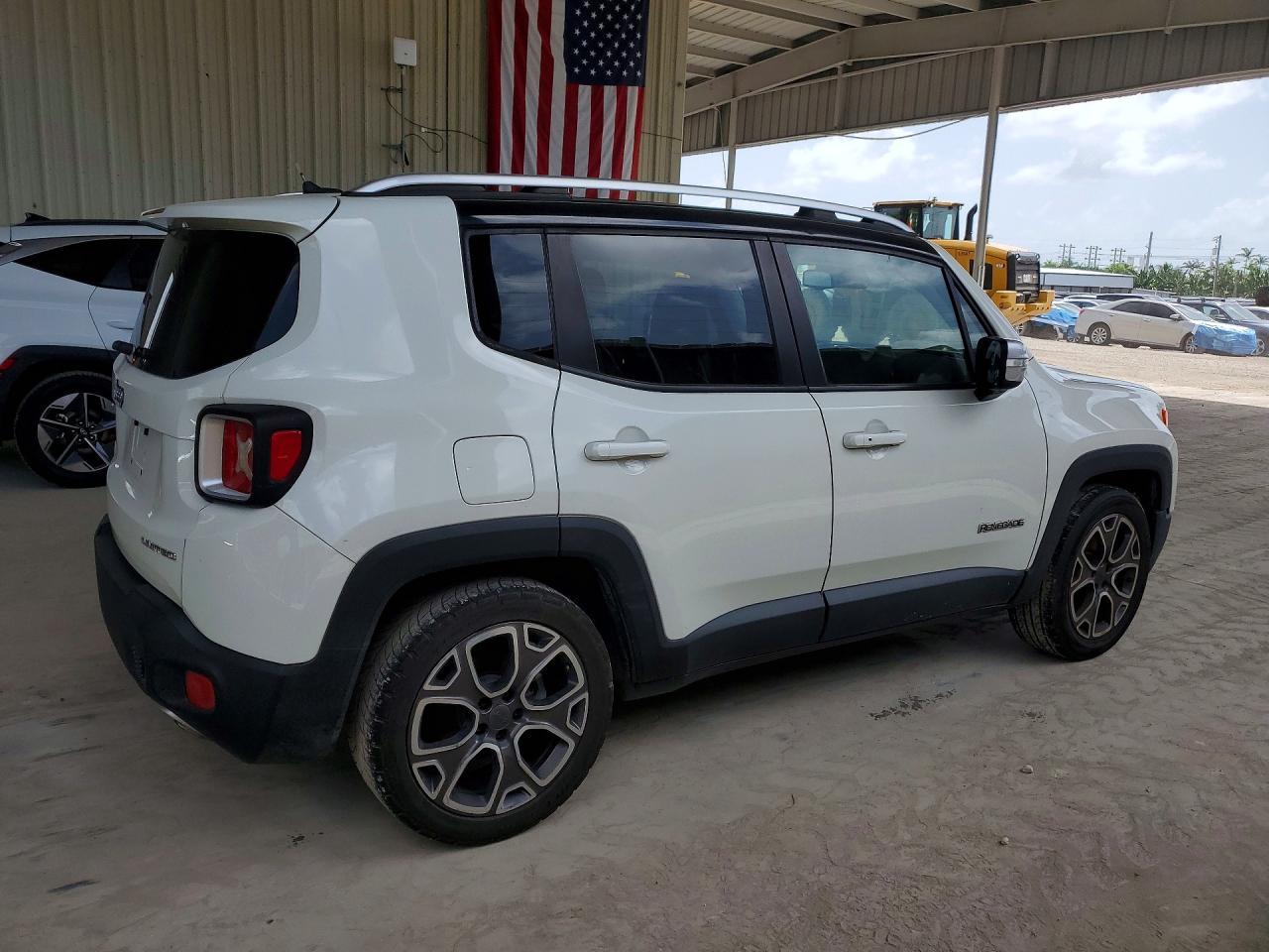 2015 Jeep Renegade Limited - Image 3