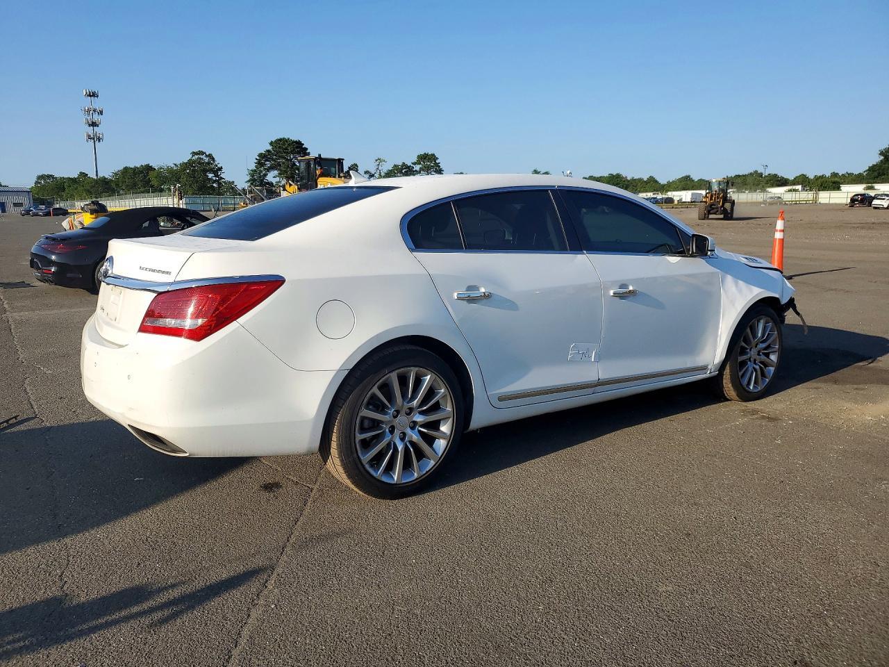 2014 Buick Lacrosse - Фото 3