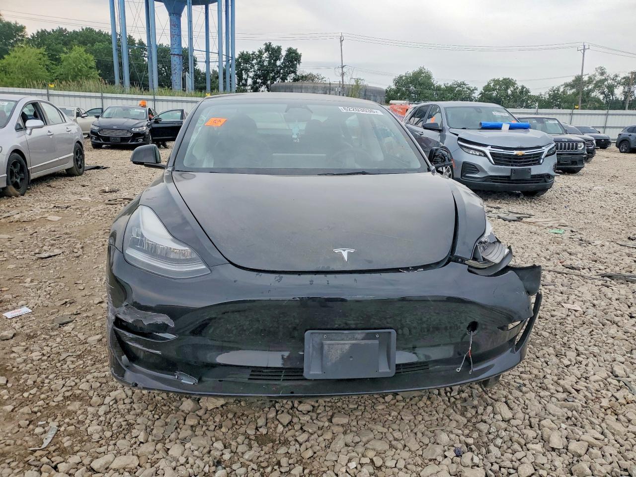 2023 Tesla Model 3 - Фото 5
