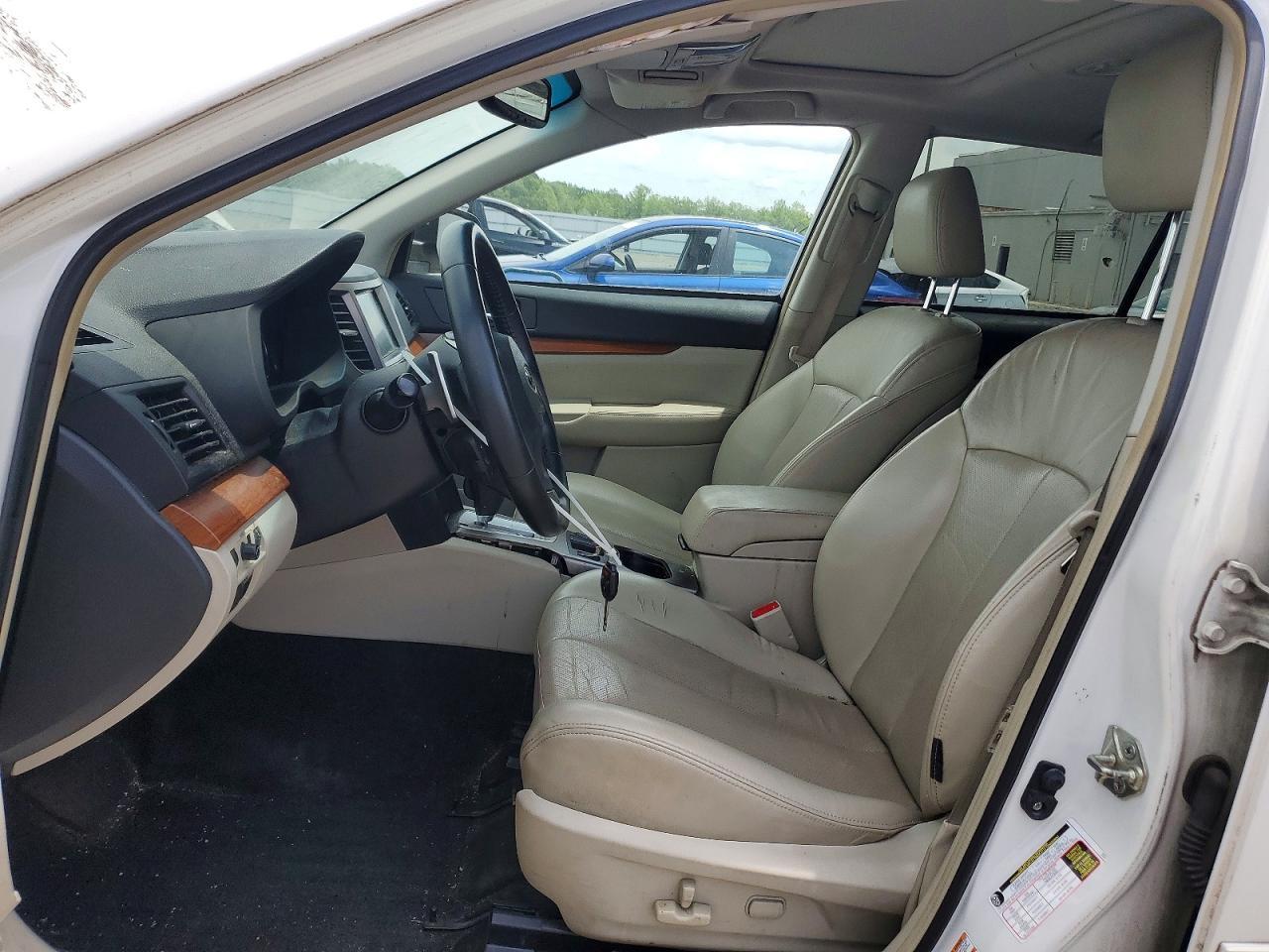 2014 Subaru Outback 2.5I Limited - Image 7