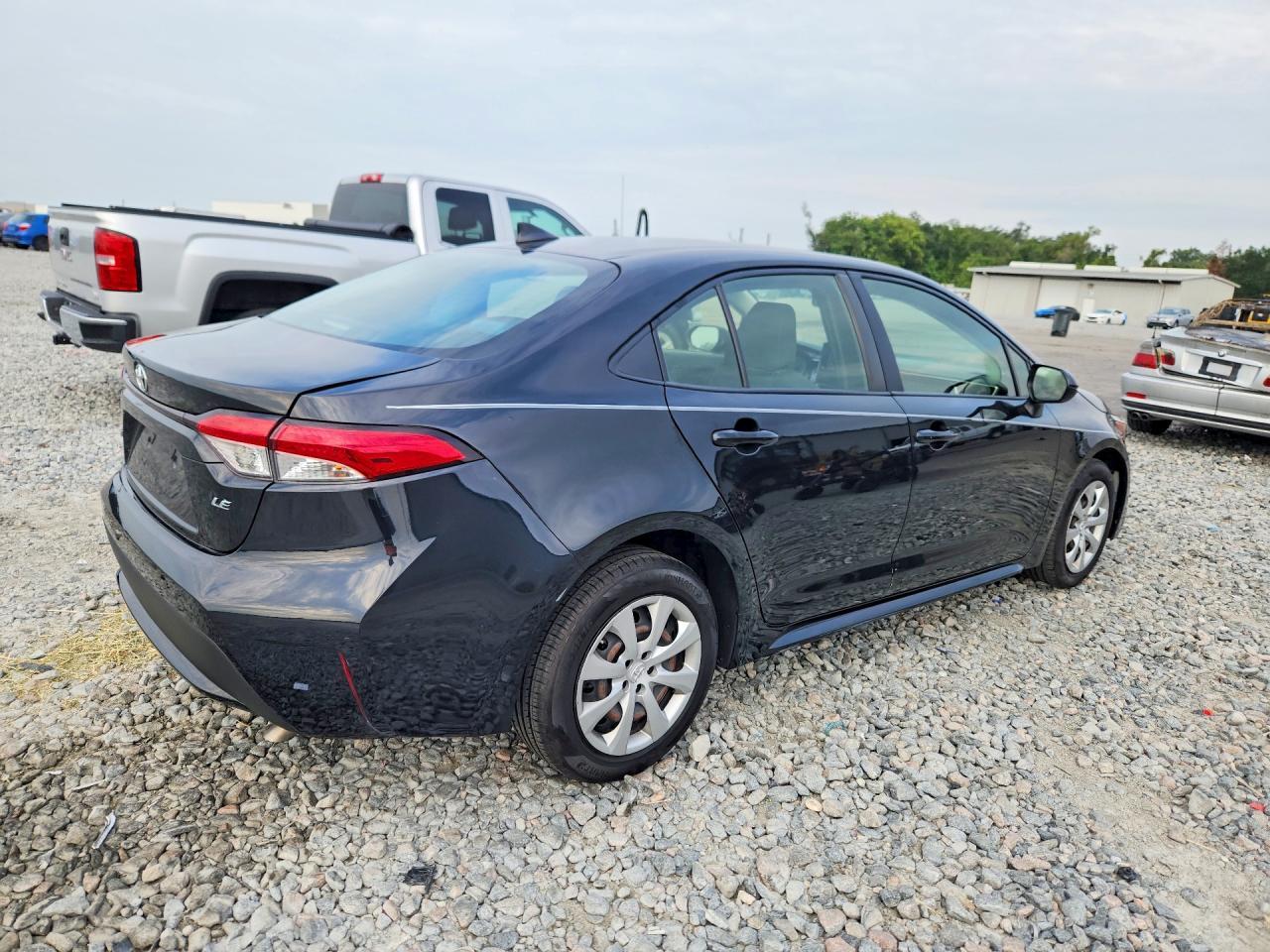 2022 Toyota Corolla Le - Image 3