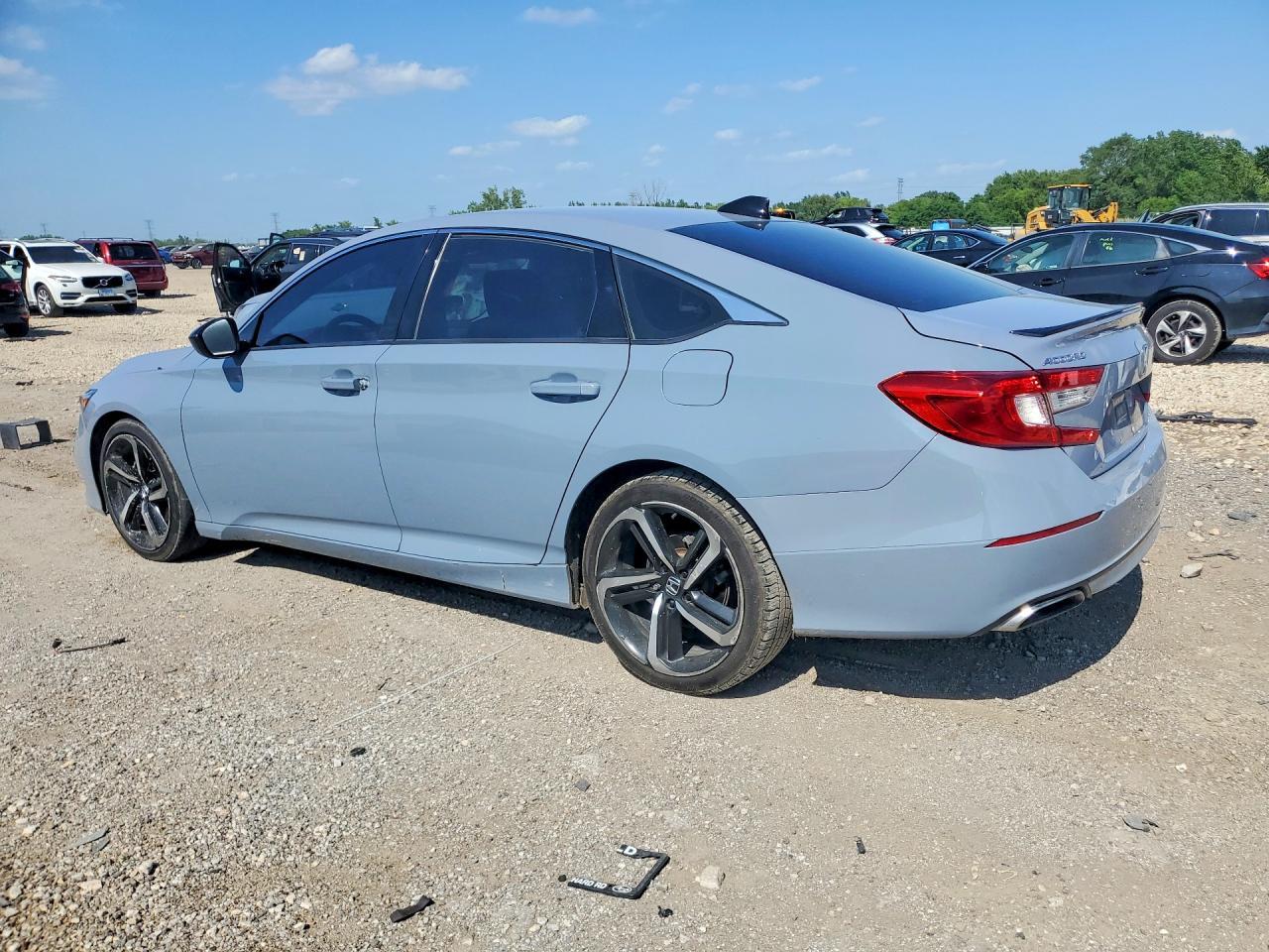 2022 Honda Accord Sport Se - Image 2