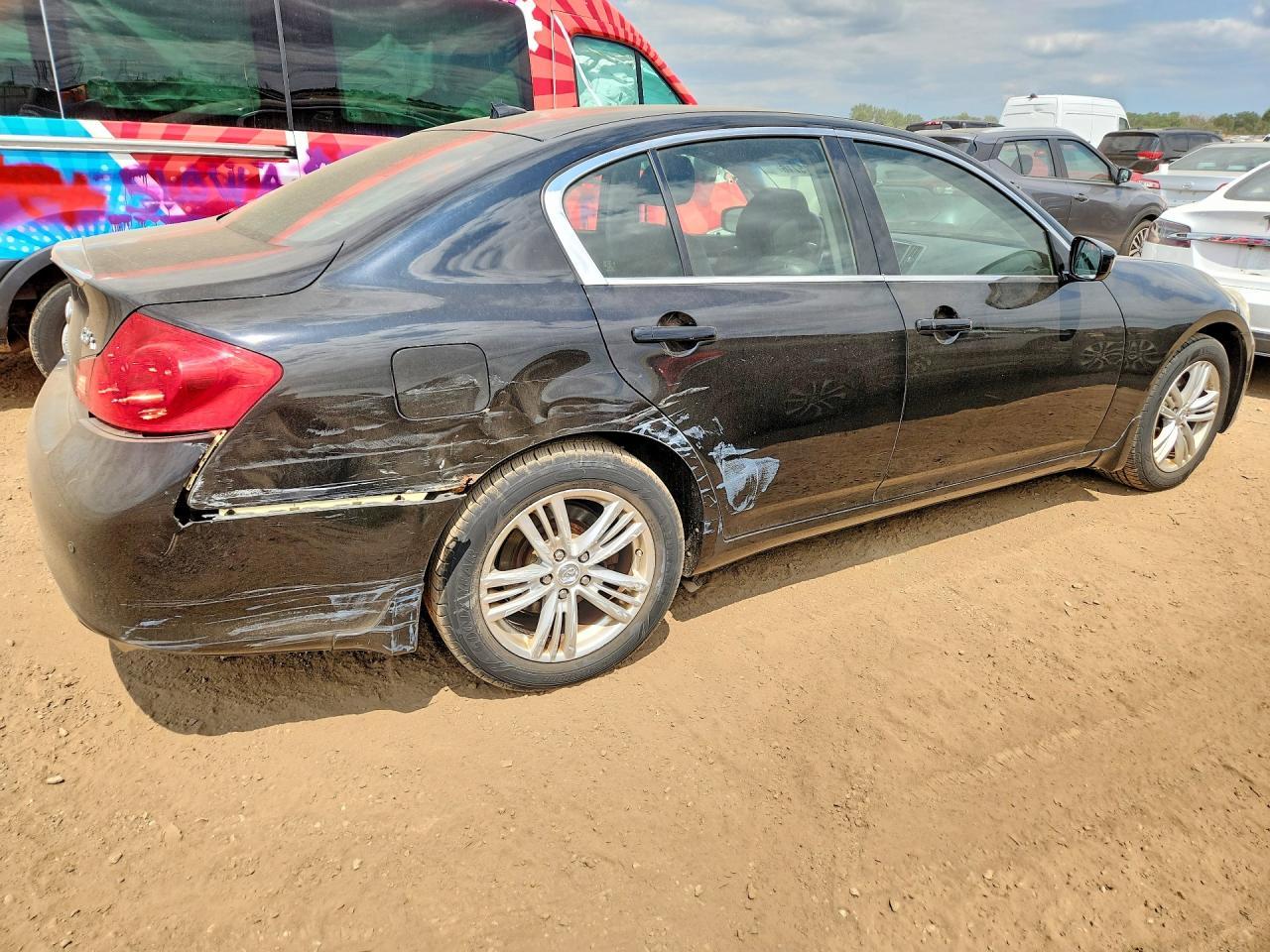 2013 Infiniti G37 Sedan X - Фото 3