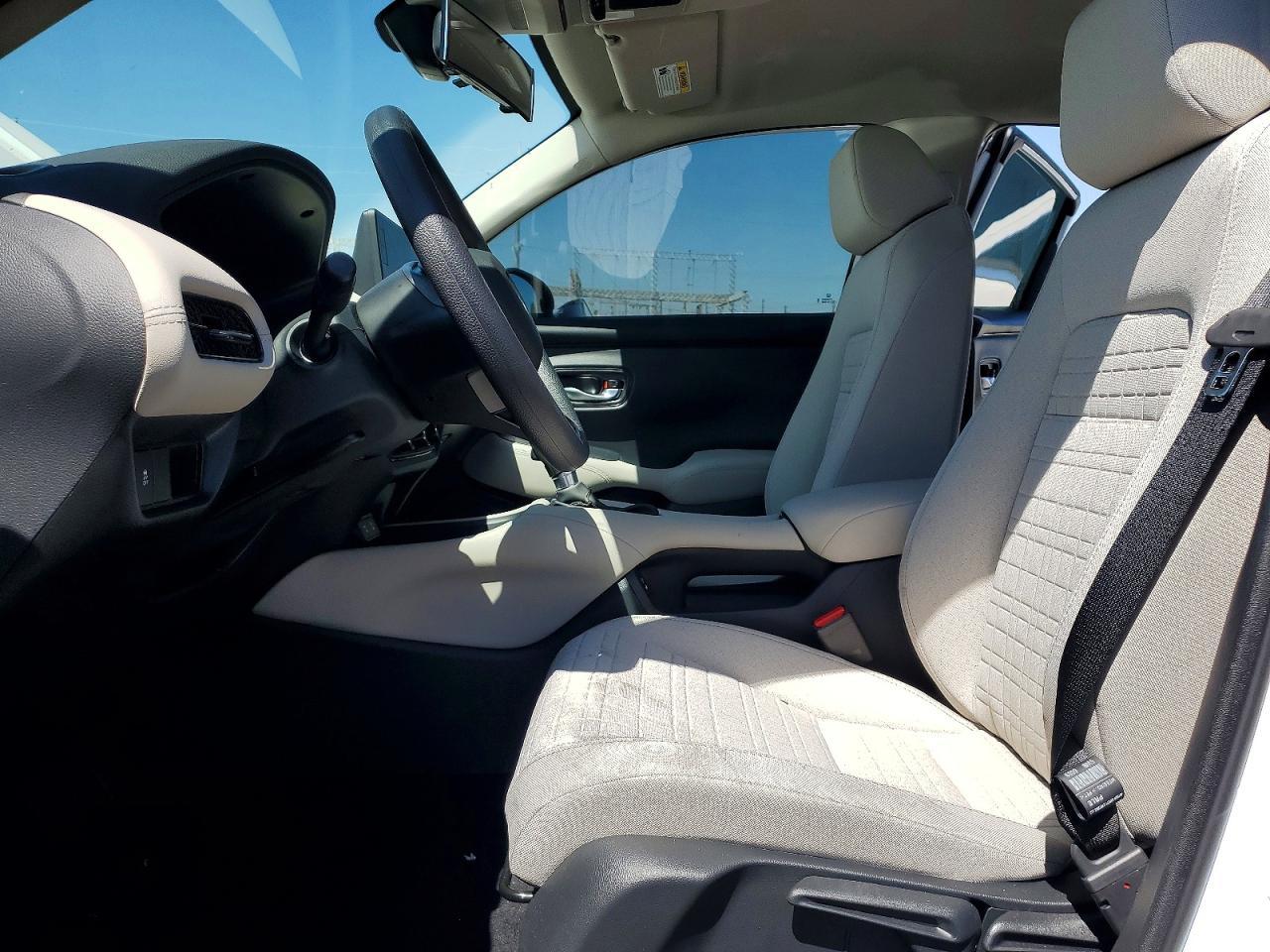 2027 Honda Hr-V Lx - Фото 7