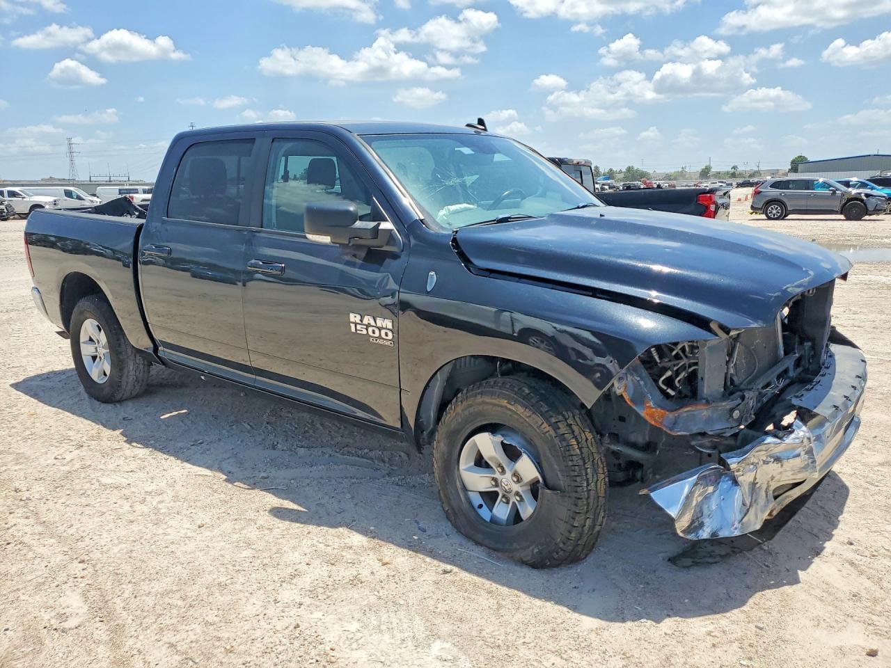 2020 Ram 1500 Classic Warlock - Фото 4