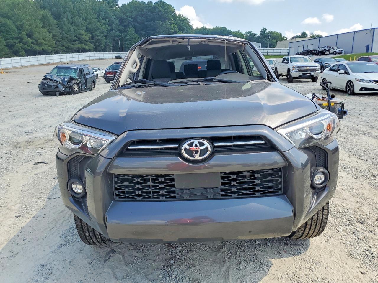 2021 Toyota 4Runner Sr5 - Фото 5