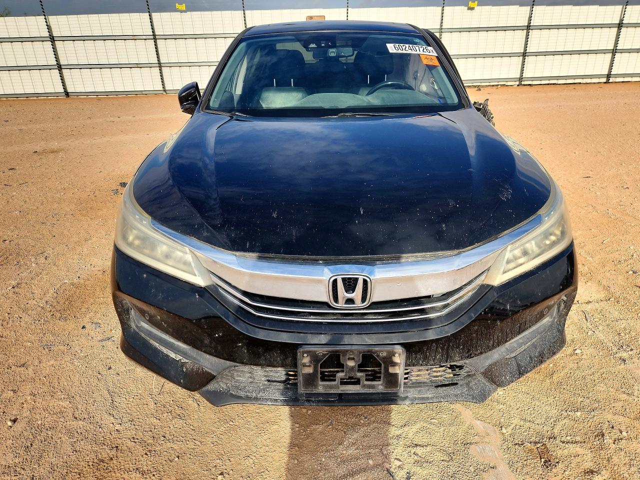 2017 Honda Accord Touring - Фото 5